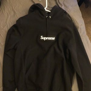 Supreme box logo